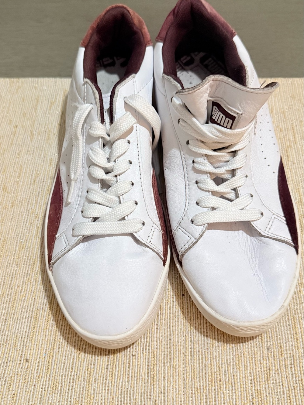 Puma Men’s White and Burgundy Low-Top Sneakers